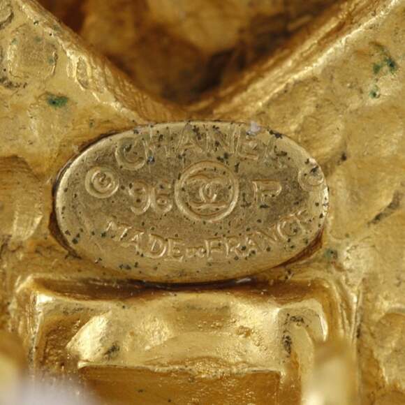 CHANEL Authentic Logo Earrings - Picture 9 of 10